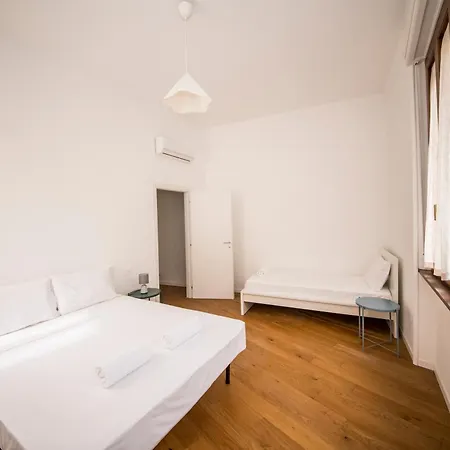 Hearth Centre Navigli Milano