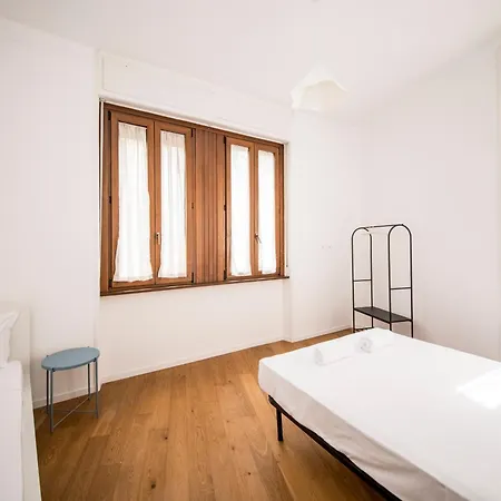 Hearth Centre Navigli Lägenhet *
