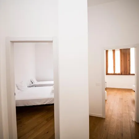 Hearth Centre Navigli