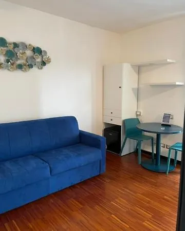 Camplus Lambrate Casa Per Ferie Milán