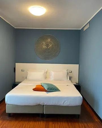 Camplus Lambrate Casa Per Ferie Milán