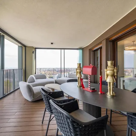 Skyline Penthouse *