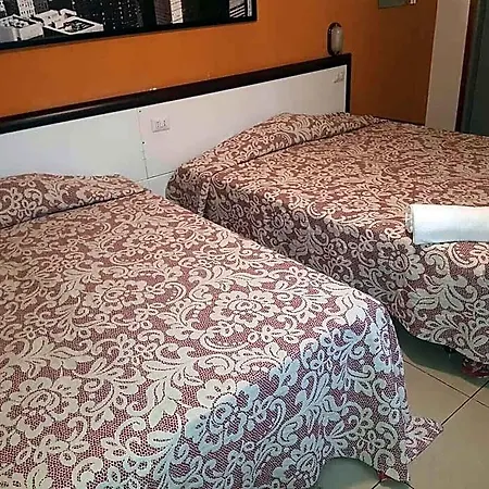 Hostel Lion & Youth *