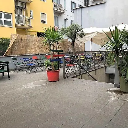 Vandrerhjem Lion & Youth