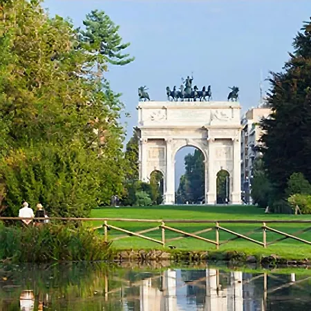 Milan Fashion Week September 2026- 2Br 2Ba
