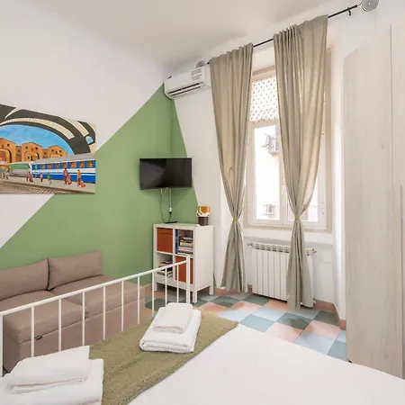 New In Downtown Close To Duomo شقة ميلان