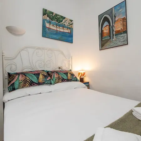 شقة New In Downtown Close To Duomo