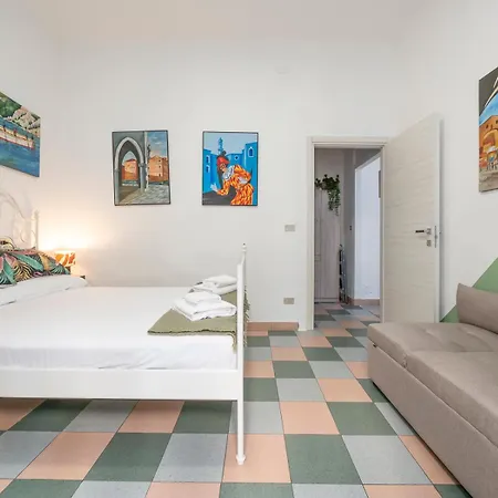 New In Downtown Close To Duomo *