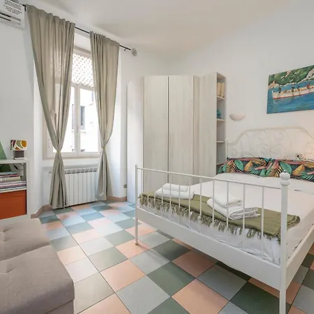 New In Downtown Close To Duomo ميلان
