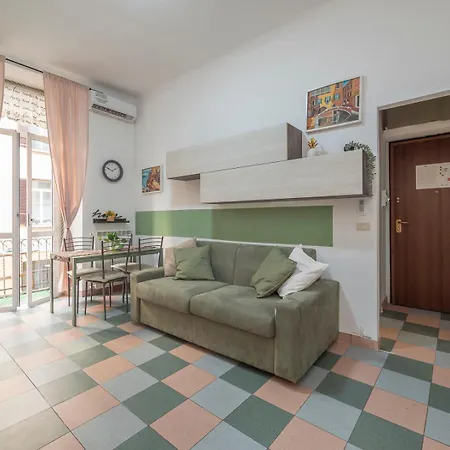 New In Downtown Close To Duomo شقة *