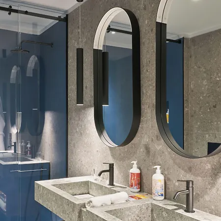 Nemi, Milan, A Tribute Portfolio 5*
