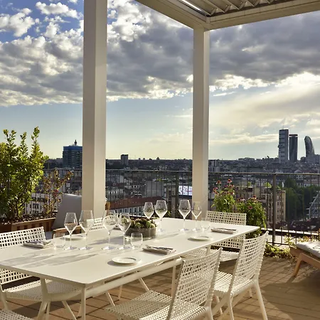Verticale | Esperienze | Preferred And 4*