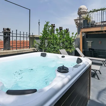 Prestige Boutique - Piazza Duomo View 4* Milan