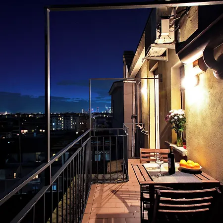 Lejlighed Skyline In Citta Studi A 1 Minuto Dal Metro Con Terrazzo Wi-fi E Netflix *