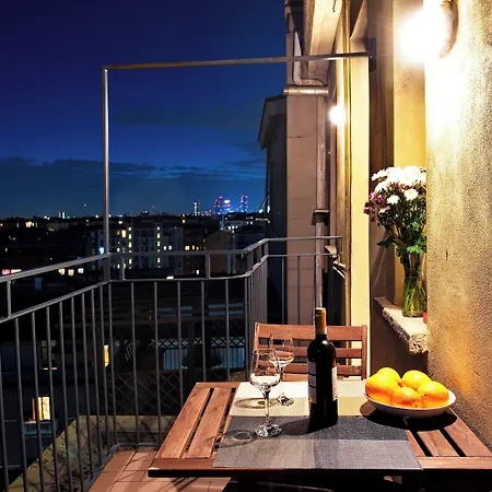 Lejlighed Skyline In Citta Studi A 1 Minuto Dal Metro Con Terrazzo Wi-fi E Netflix Milano