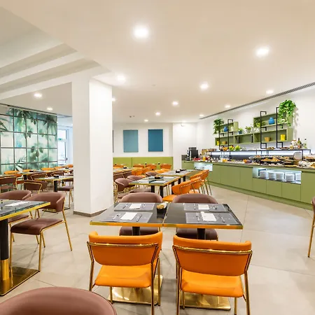Hotel Ih *