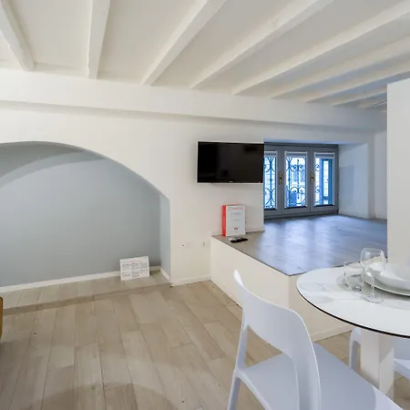 Apartment Italianway Milan