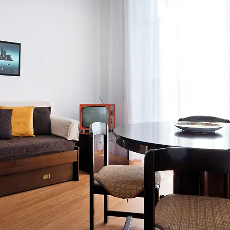 Italianway Easy - Piazza Firenze 4 * Милан