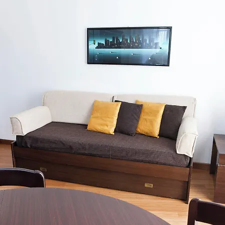 Italianway Easy - Piazza Firenze 4 * Милан