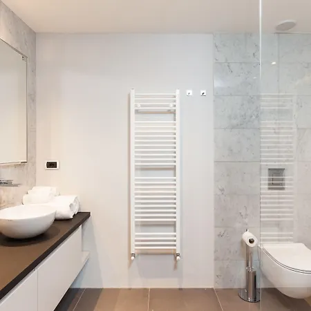 Easyhomes-duomo & * Milan