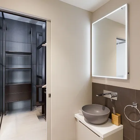 Easyhomes-duomo & Milan