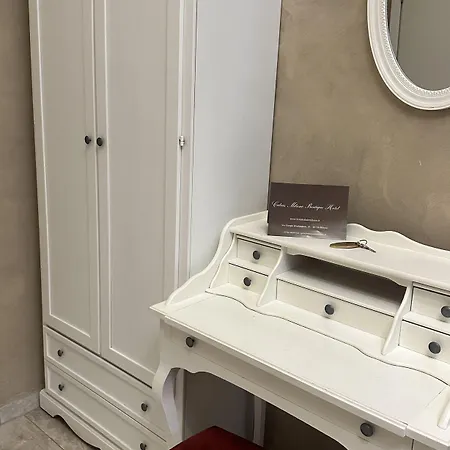 Boutique Calais - Washington Milan