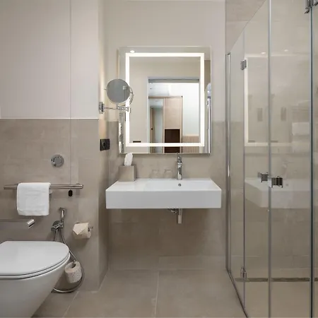 Szálloda Courtyard By Marriott Linate Milánó