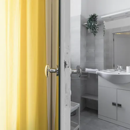 Italianway Easy - Piazza Lima 1 ميلان