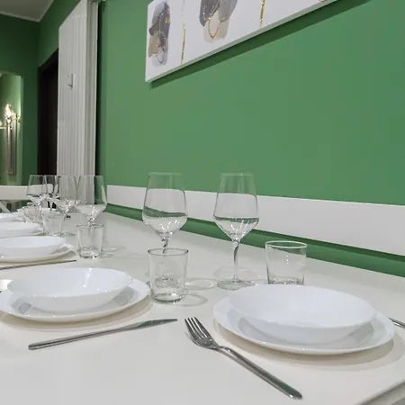 Italianway Comfort - Foro Buonaparte 68 * Milan