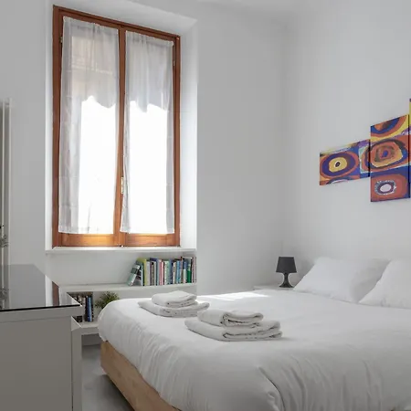 아파트 Italianway Comfort - Villoresi 25 *