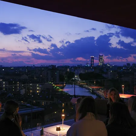 21 House Of Stories Navigli Hotel