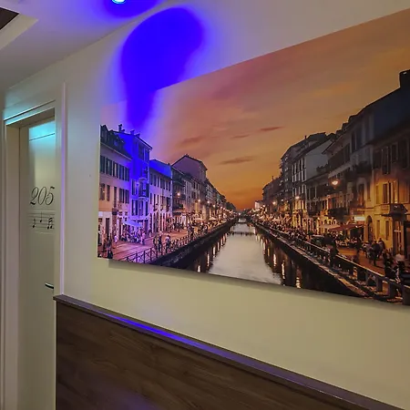 Stradivari Hotel 3*