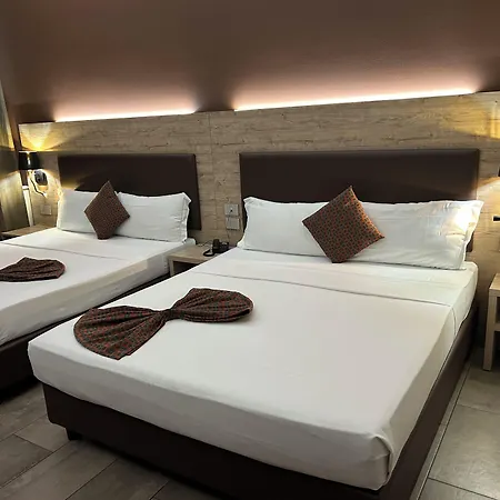 Stradivari Hotel