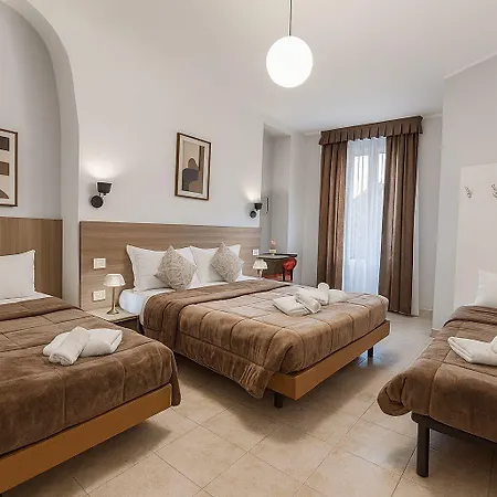 Aurelia Hotel
