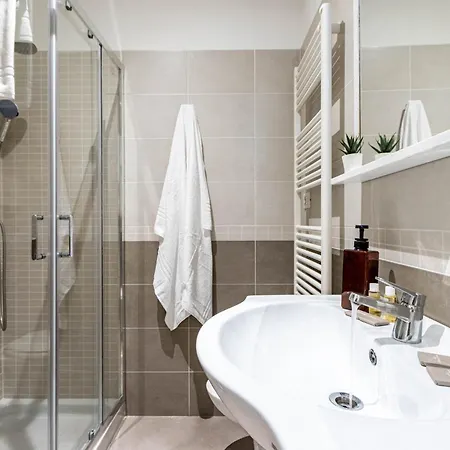 Studio 14 - Cozy Apartment - Ac - Wifi - 100Mt M1 Milano