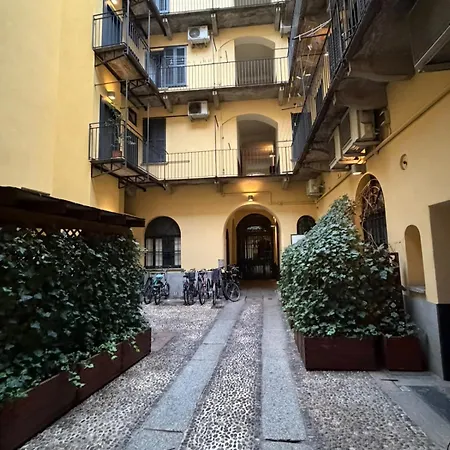 Navigli - Porta Genova Lägenhet *