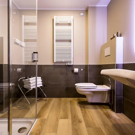 43 Station Hotel