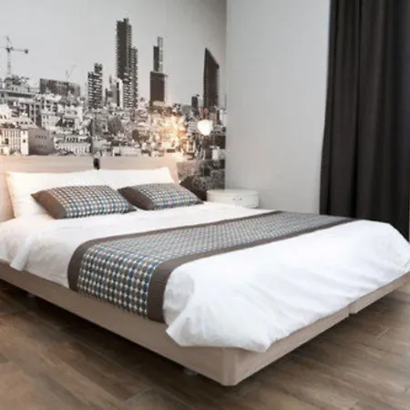 Meneghino Apartahotel 4*