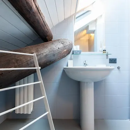 利马公寓 * 米兰