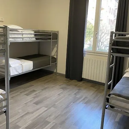 Mrhostel Auberge de jeunesse *