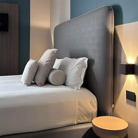 Hotel Av