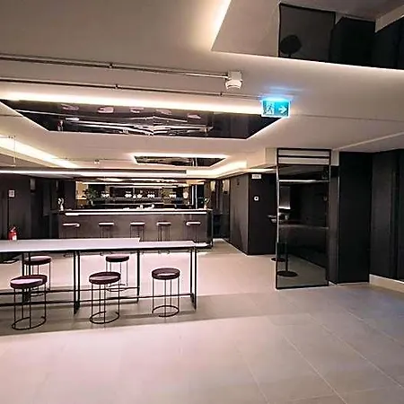 Kira Hotel