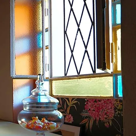 House Of Frames Bed & Breakfast *