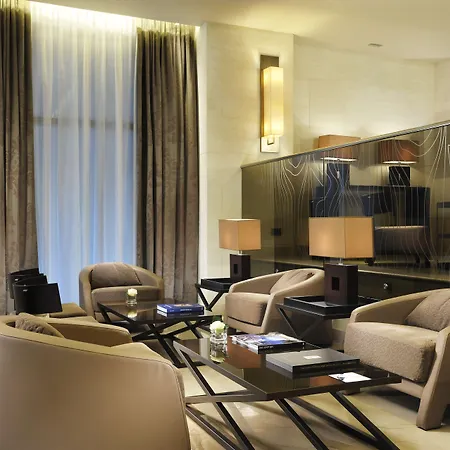 Uptown Palace Hotel 4*