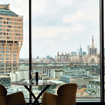 Uptown Palace Hotel 4*
