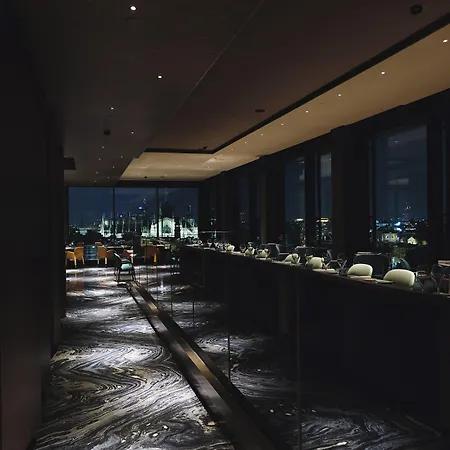 Uptown Palace Hotel 4*