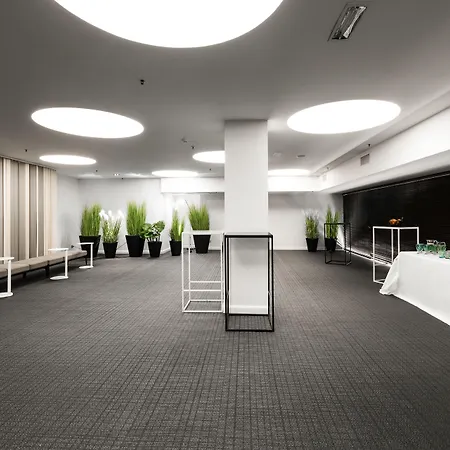 Ramada Plaza By Wyndham Hotel Mailand
