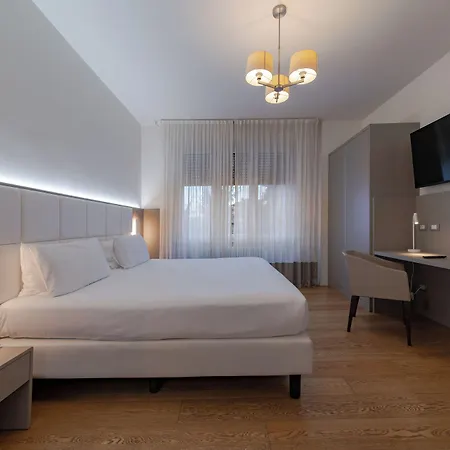 Hotel Mercure Solari Milán
