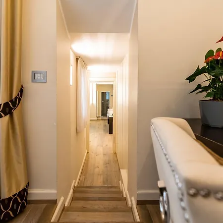 Townhouse 33 Boutique Hotel 4*
