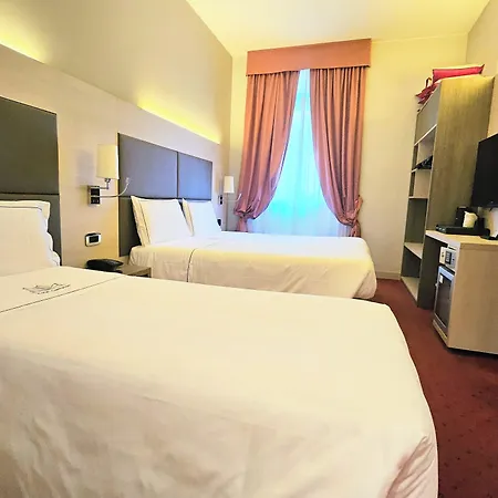 Campion Hotel 3*